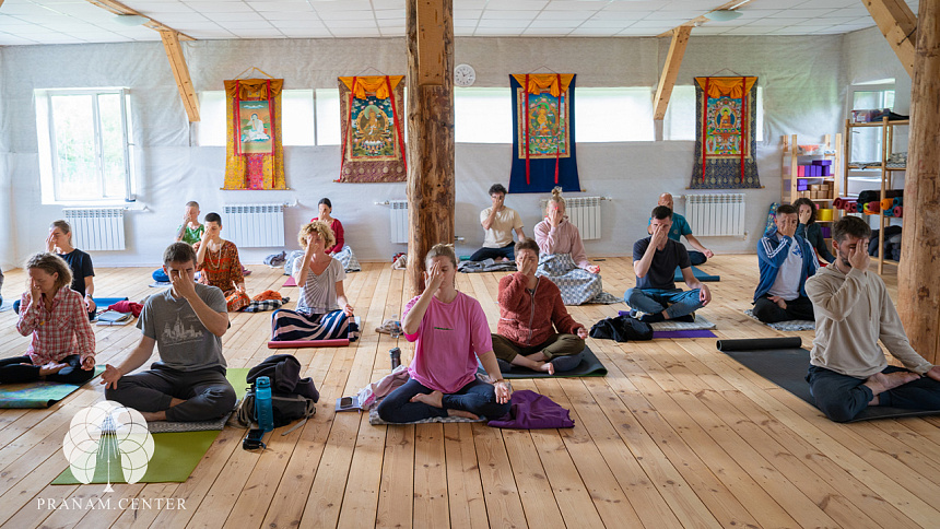 Анулома-вилома-пранаяма фото