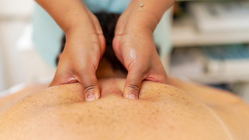 массаж спины фото