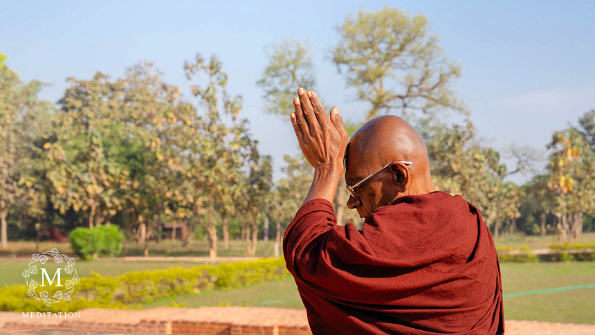 монах и намасте