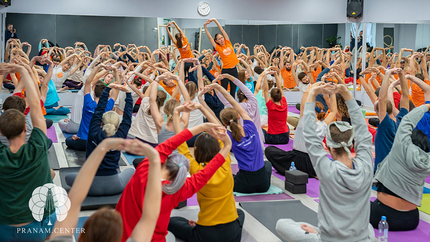 Разминка перед практикой йоги фото