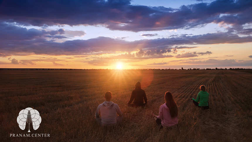 медитация на рассвете фото