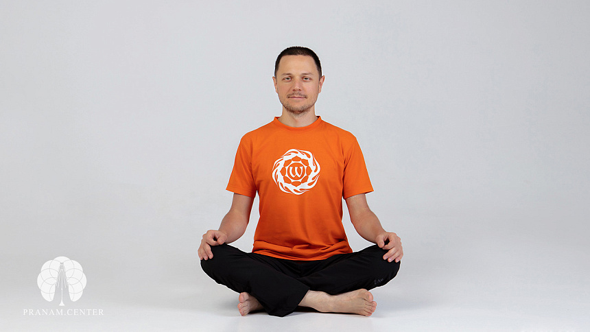 Сукхасана фото